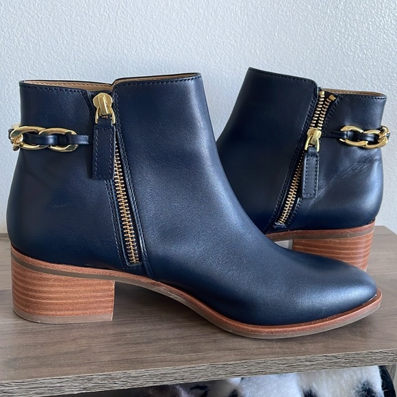 TALBOTS Chic ANKLE BOOT VIA CHAINLINK VACHETTA SIZE 7M Blue Leather superior - Picture 5 of 10